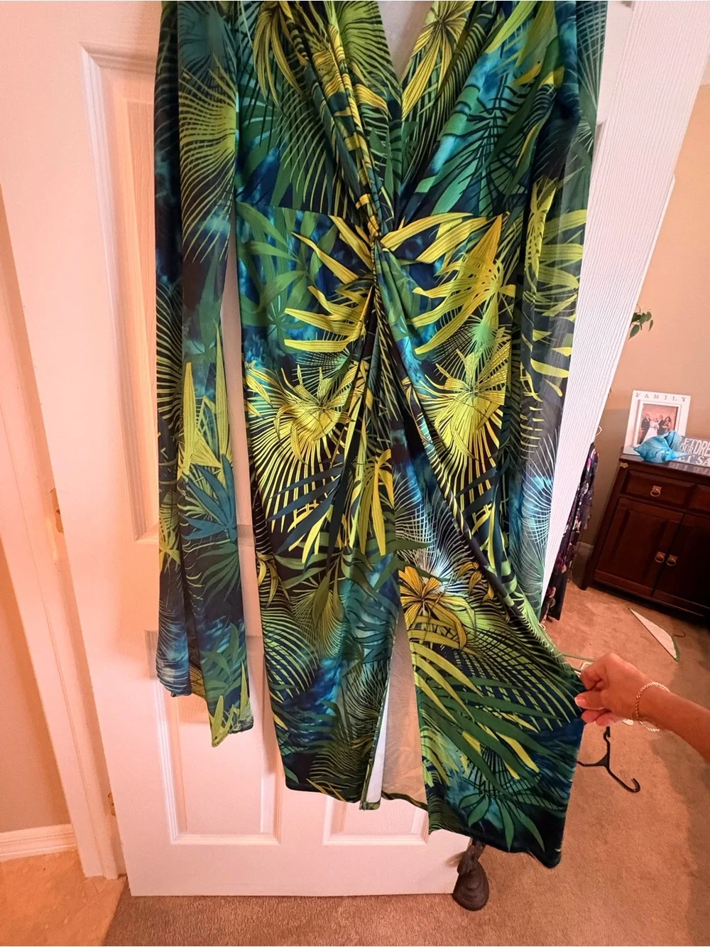 VENUS Green Tropical-Print Maxi Wrap Dress - Picture 8 of 10